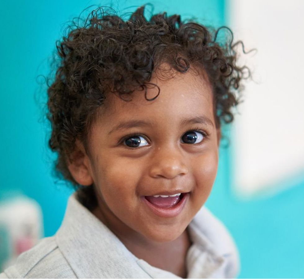 Niño sonriendo